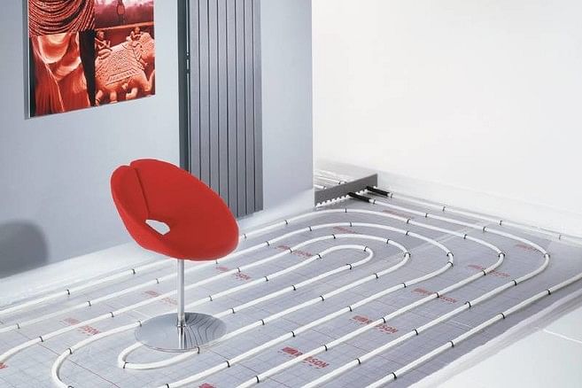 Technologie herberg Verhuizer Sanitairspecialist: vloerverwarming of radiatoren kiezen? | Habitos.be